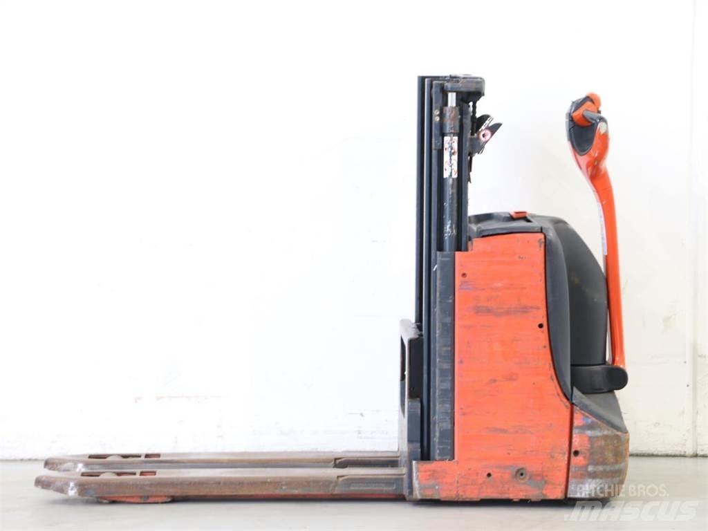 Linde D08/1160-00 Gerbeur accompagnant