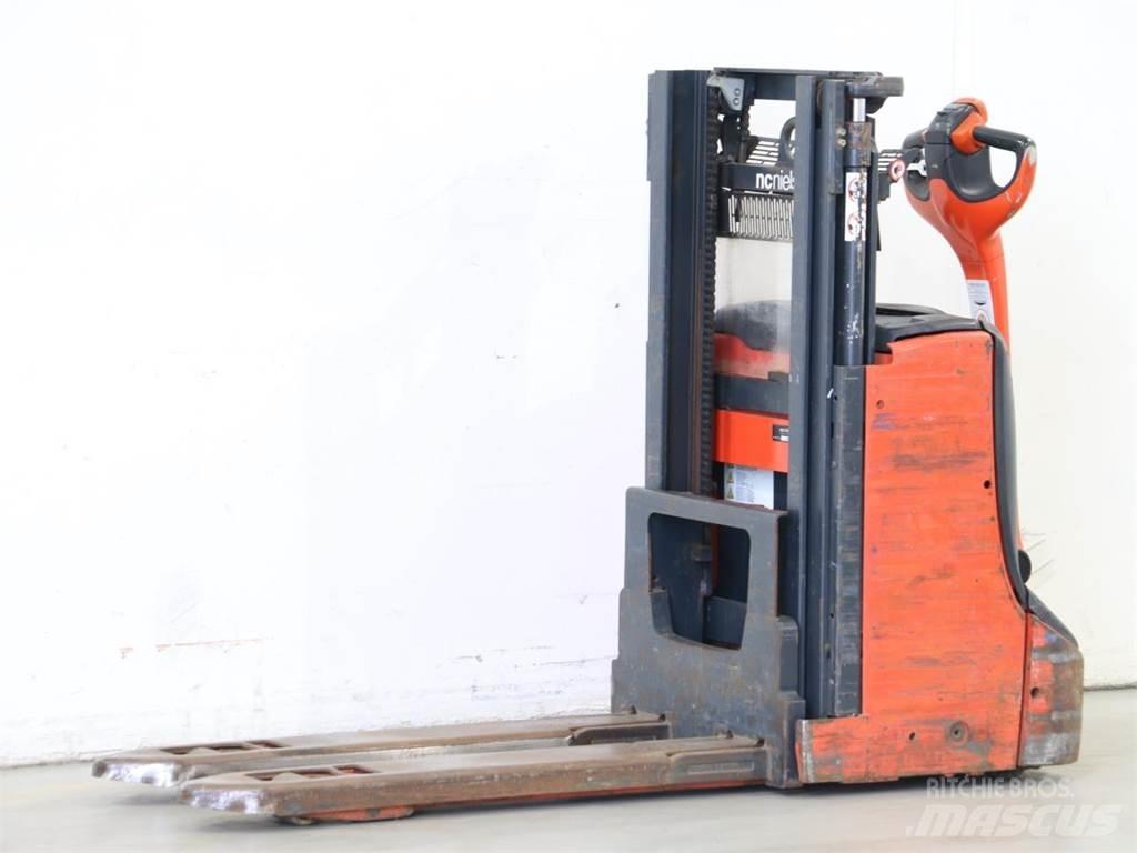 Linde D08/1160-00 Gerbeur accompagnant