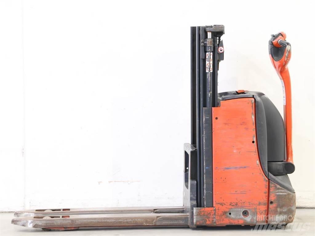 Linde D08/1160-00 Gerbeur accompagnant