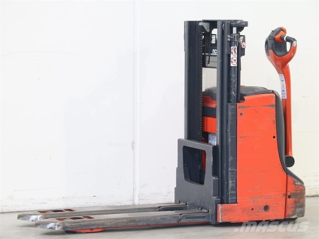 Linde D08/1160-00 Gerbeur accompagnant
