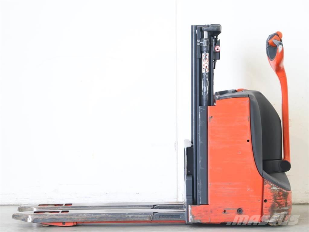 Linde D08/1160-00 Gerbeur accompagnant