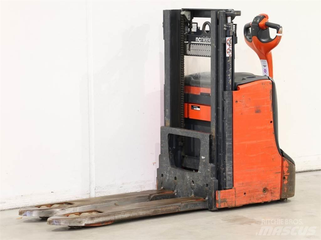 Linde D08/1160-00 Gerbeur accompagnant