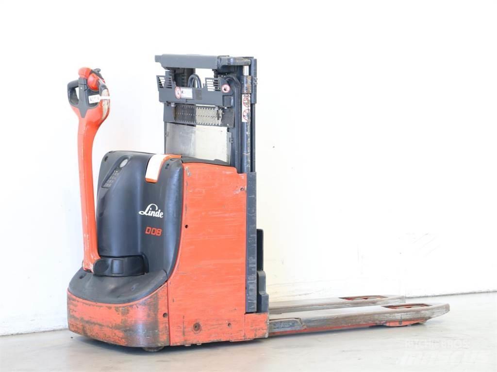 Linde D08/1160-00 Gerbeur accompagnant