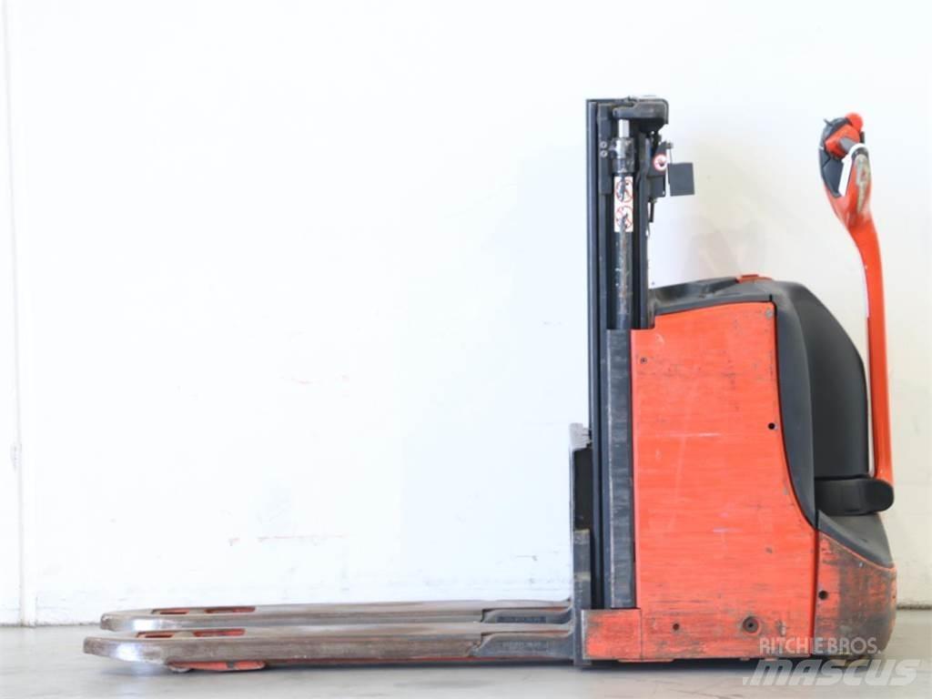 Linde D08/1160-00 Gerbeur accompagnant