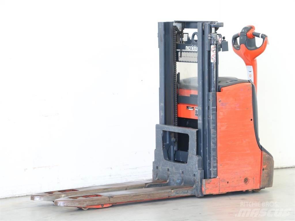 Linde D08/1160-00 Gerbeur accompagnant