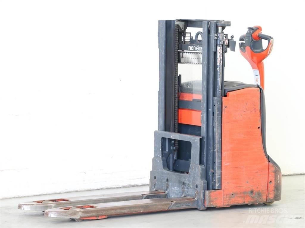Linde D08/1160-00 Gerbeur accompagnant