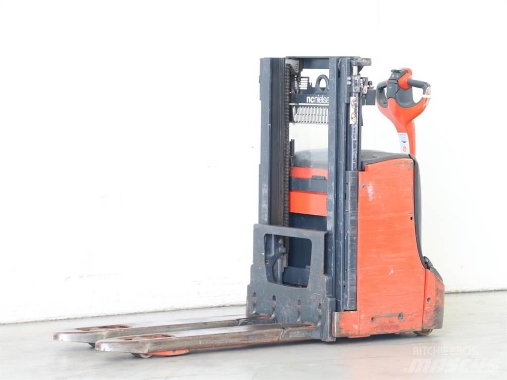 Linde D08/1160-00 Gerbeur accompagnant