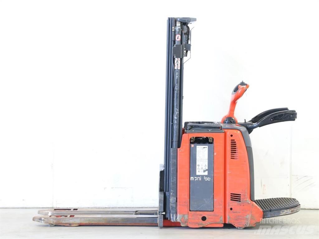 Linde D12AP/133 Gerbeur accompagnant