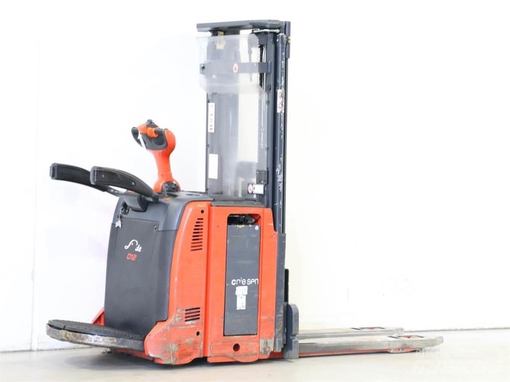 Linde D12AP/133 Gerbeur accompagnant