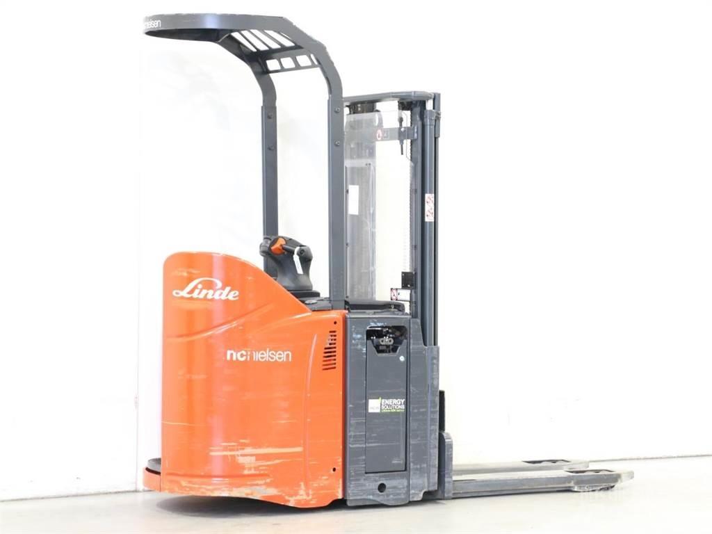 Linde D12SP/133 Gerbeur accompagnant