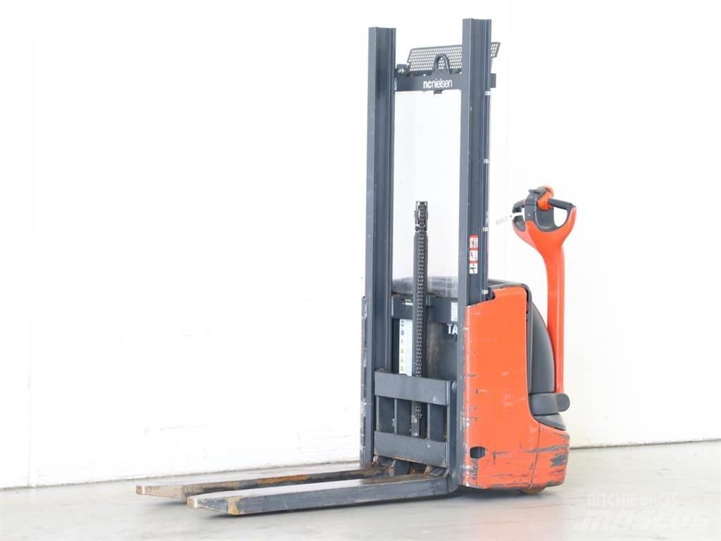 Linde L10/1172-01 Gerbeur accompagnant