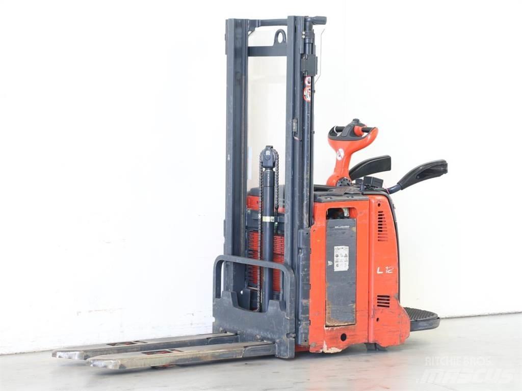 Linde L12AP/133 Gerbeur accompagnant
