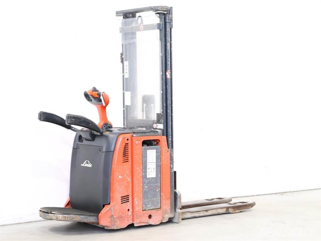 Linde L12LAP/133 Gerbeur accompagnant