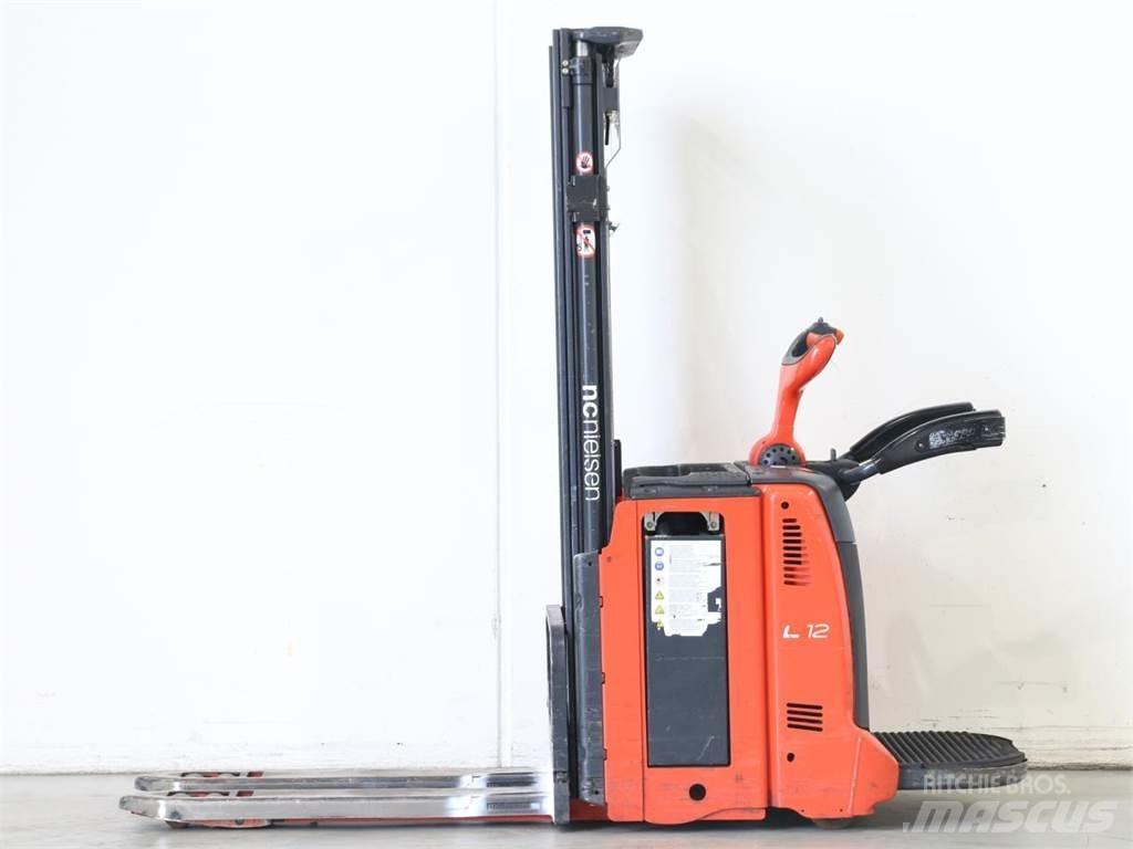 Linde L12LAP/133 Gerbeur accompagnant