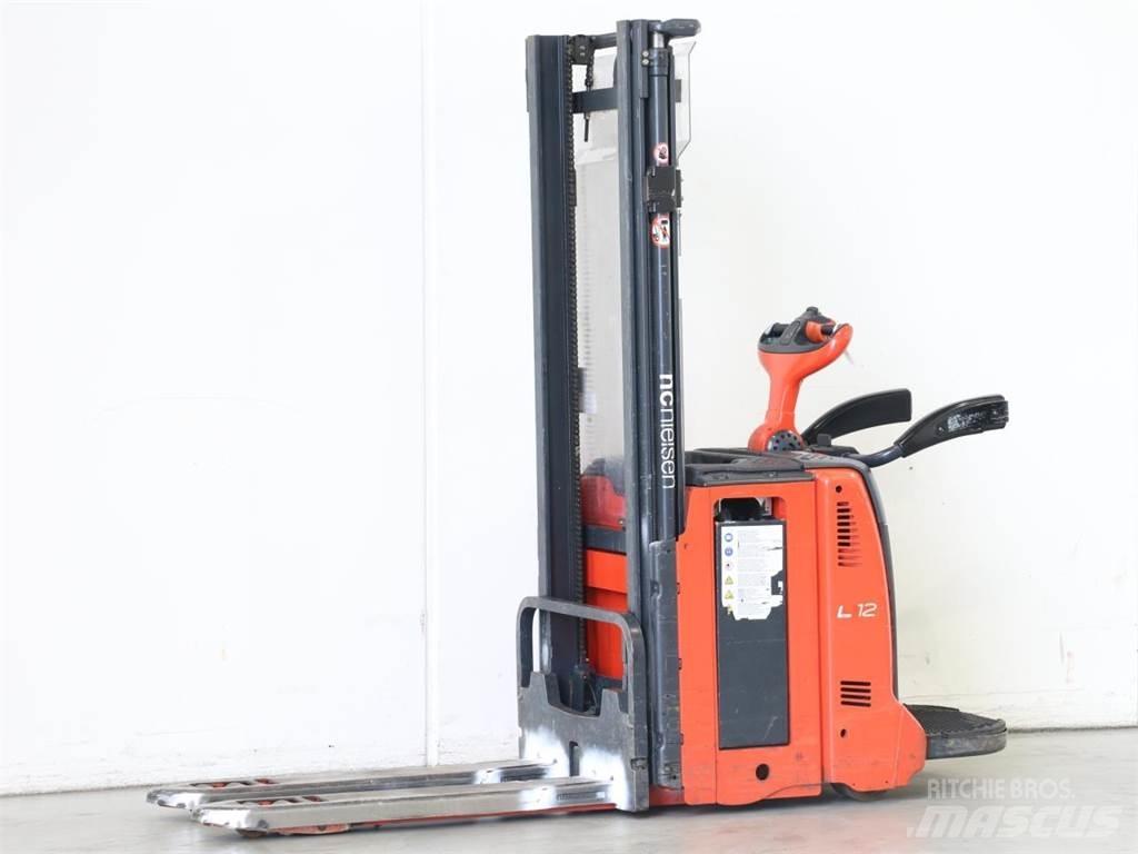 Linde L12LAP/133 Gerbeur accompagnant