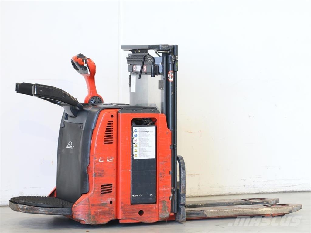 Linde L12LAP/133 Gerbeur accompagnant