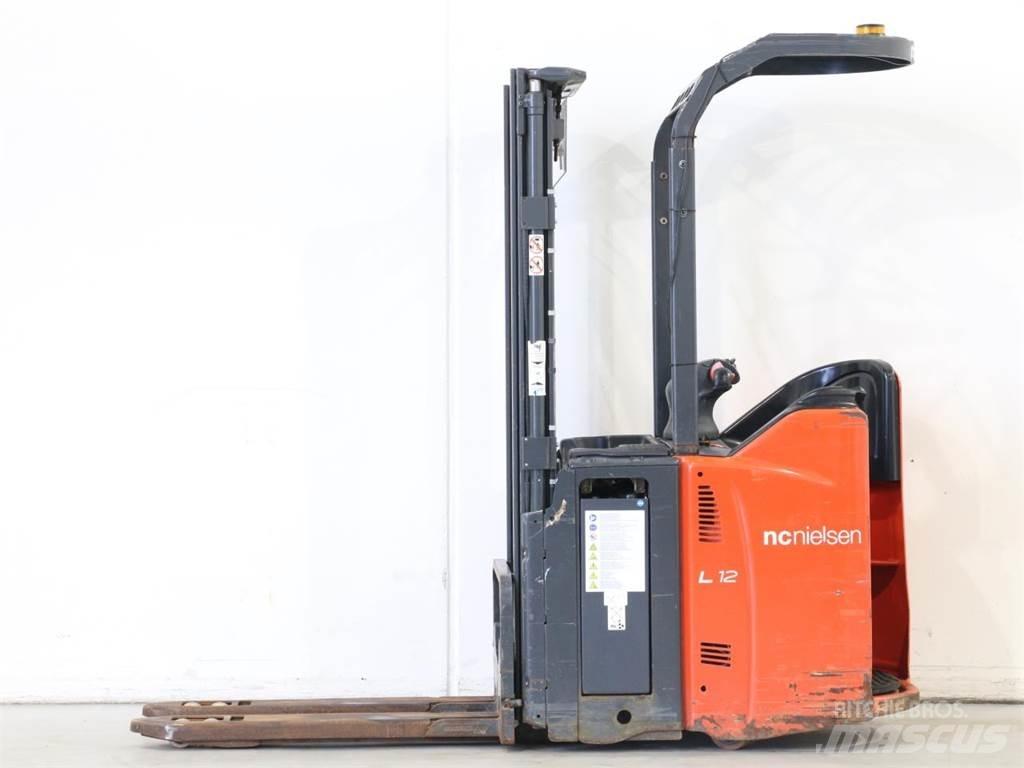 Linde L12LSP/133 Gerbeur accompagnant