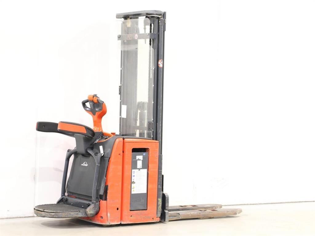 Linde L14AP/1173 Gerbeur accompagnant