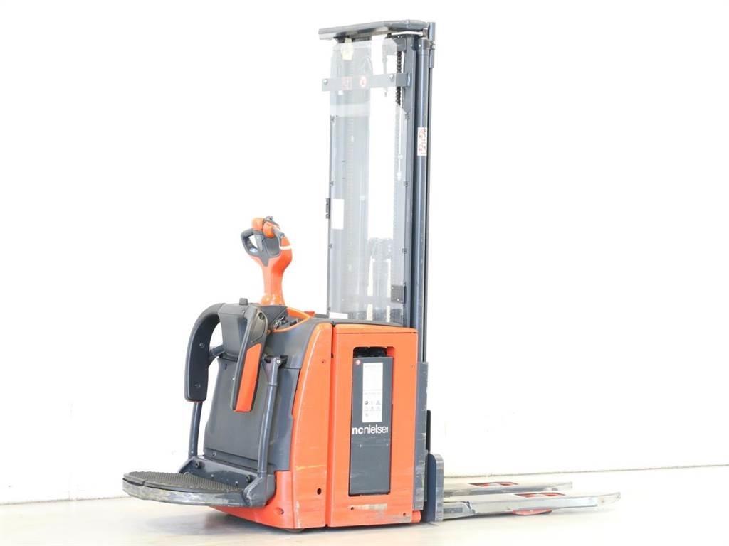 Linde L14AP/1173 Gerbeur accompagnant