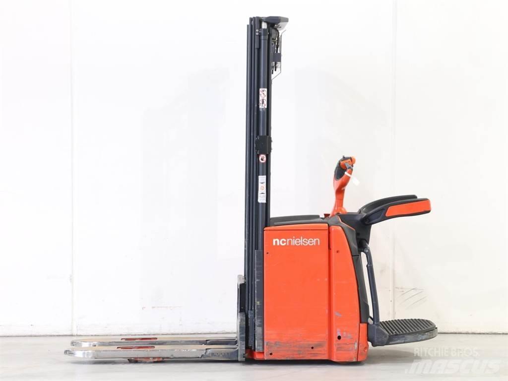 Linde L14AP/1173-00 Gerbeur accompagnant