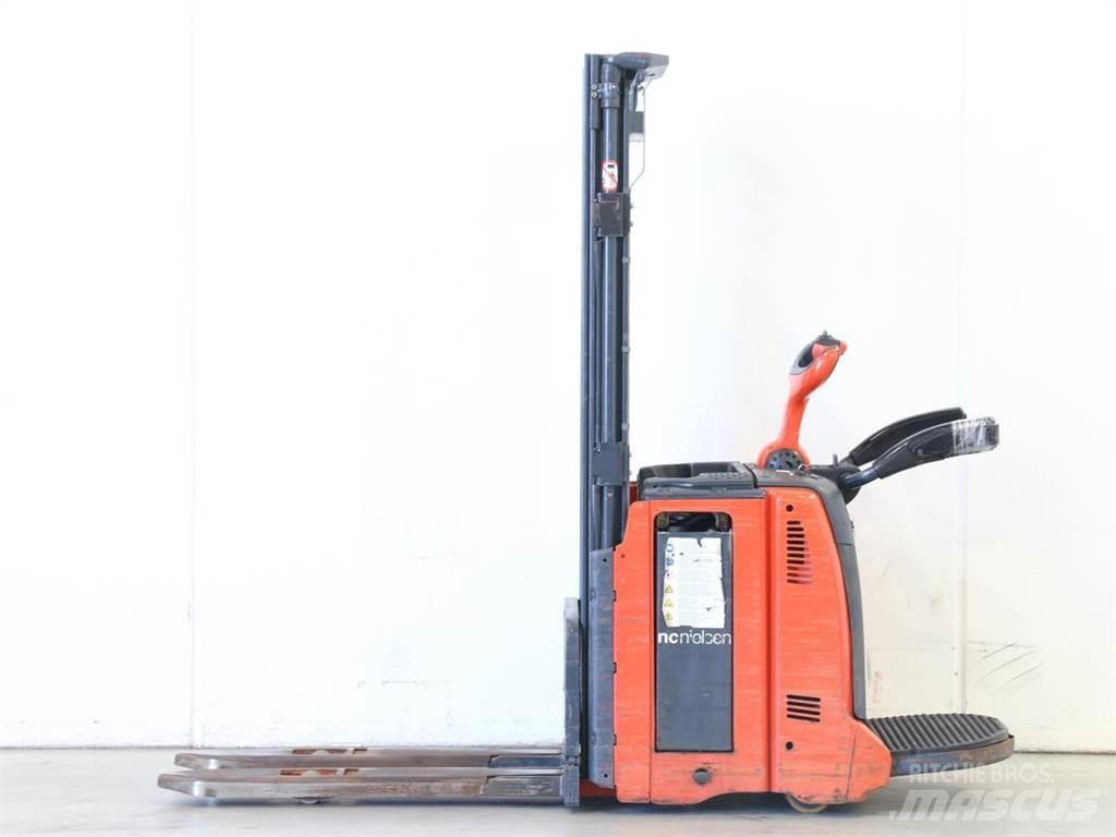 Linde L14AP/133 Gerbeur accompagnant