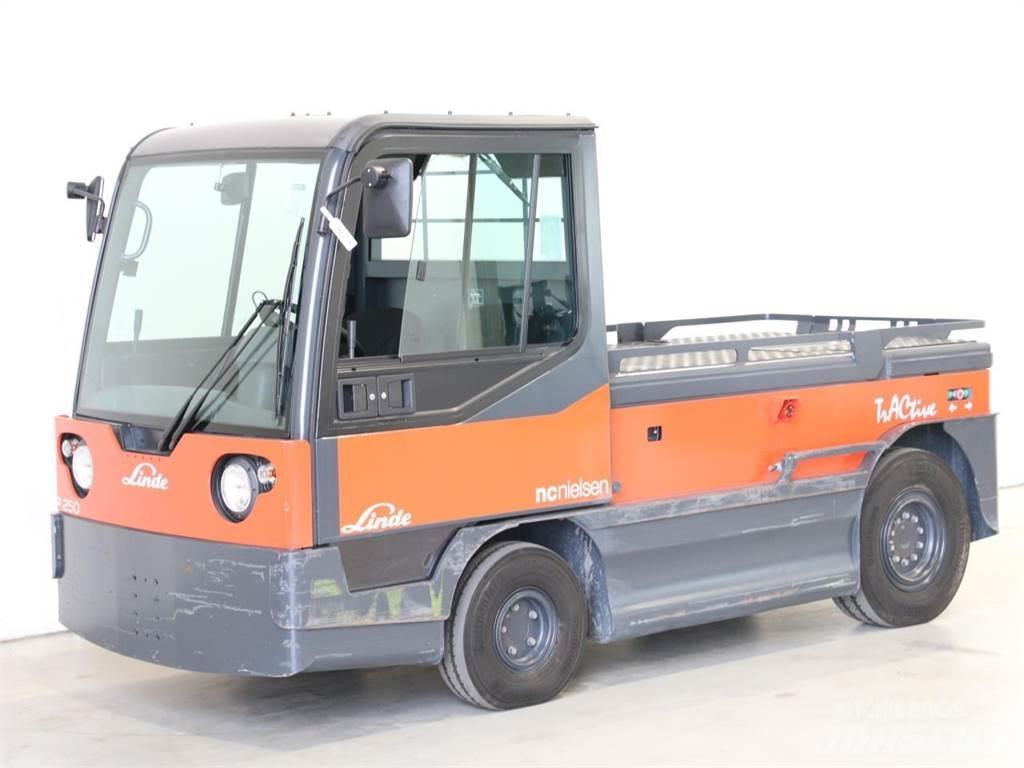 Linde P250/127 Chariot remorqueur