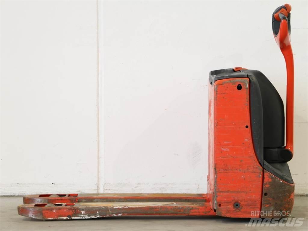 Linde T16/1152 Gerbeur accompagnant