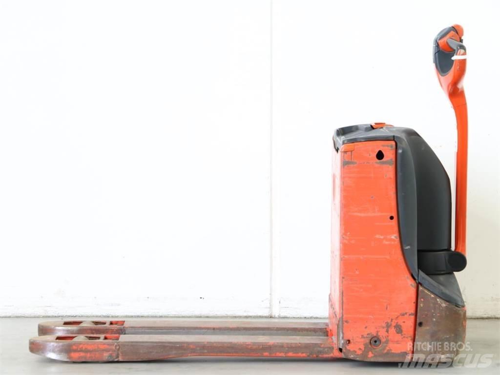 Linde T16/1152 Gerbeur accompagnant