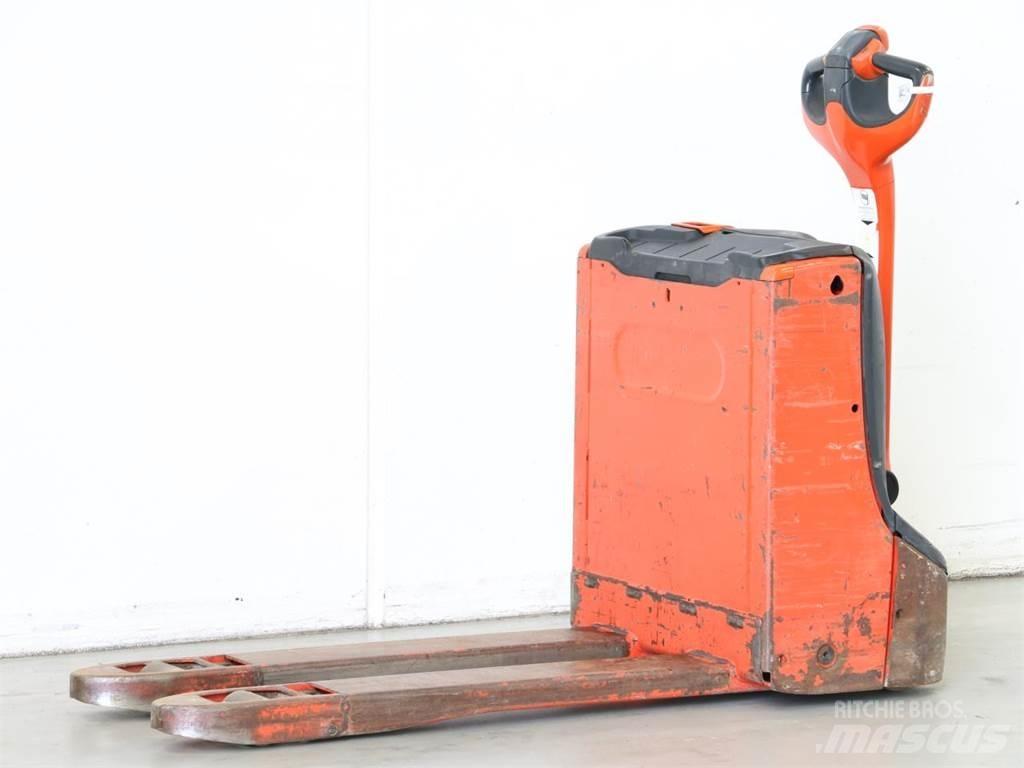 Linde T16/1152 Gerbeur accompagnant