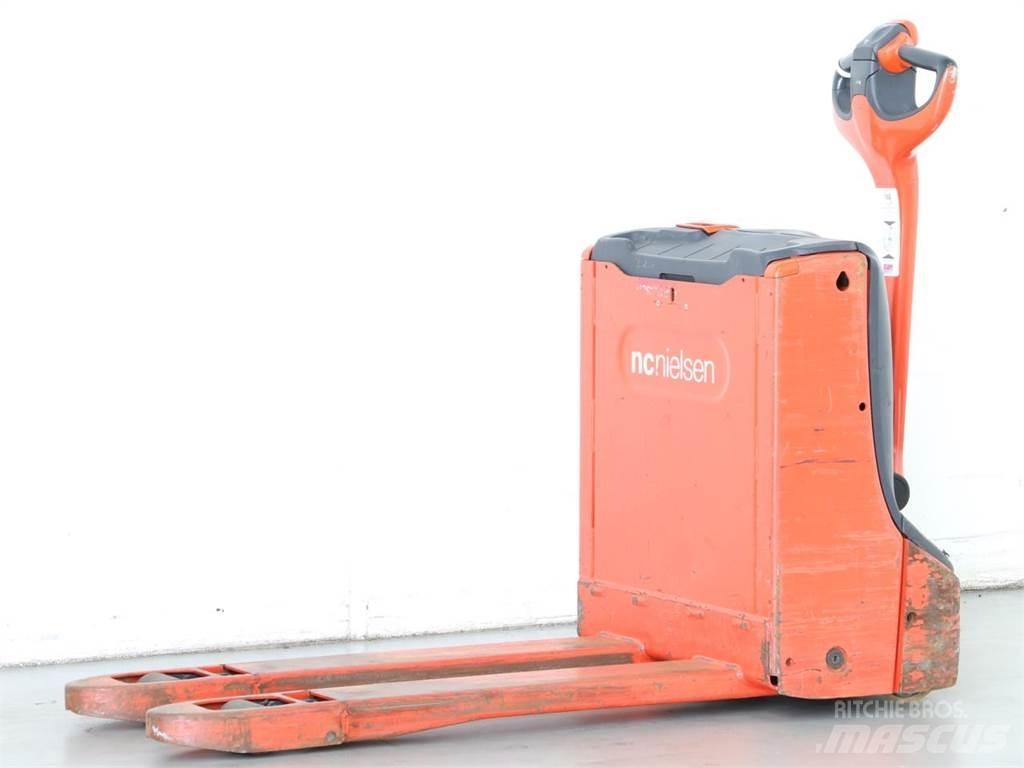 Linde T16/1152 Gerbeur accompagnant