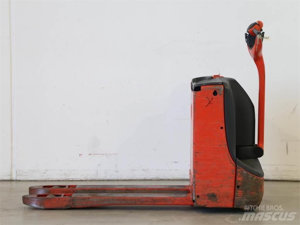 Linde T16/1152 Gerbeur accompagnant