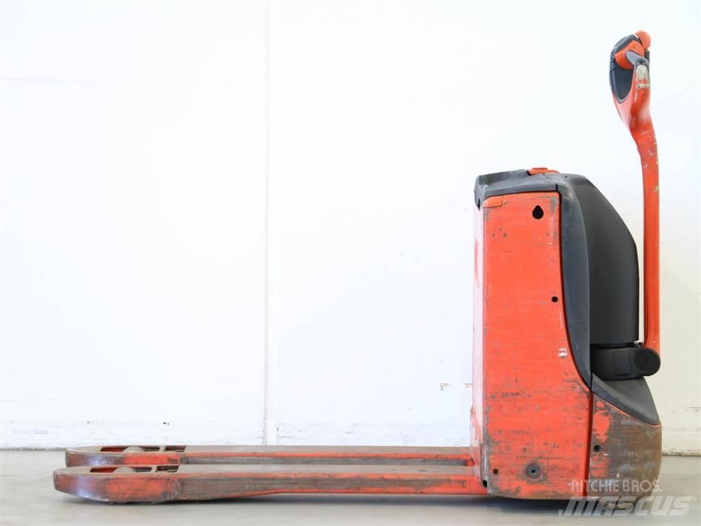 Linde T16/1152 Gerbeur accompagnant