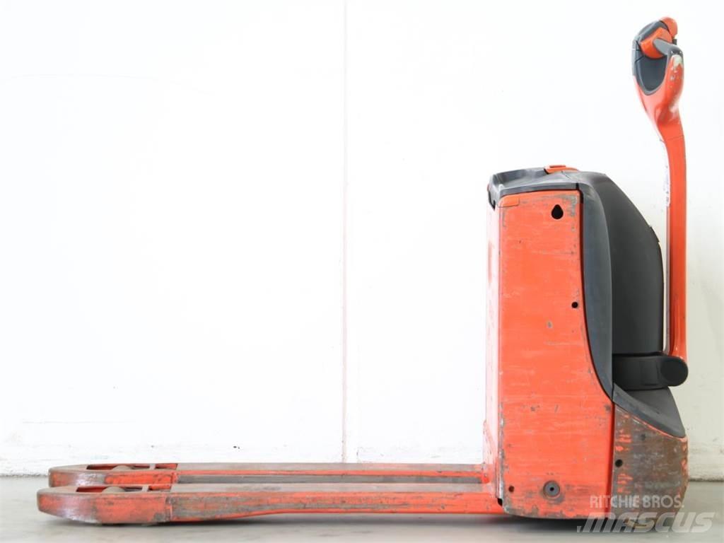 Linde T16/1152 Gerbeur accompagnant