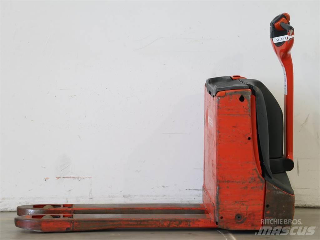 Linde T16/1152 Gerbeur accompagnant