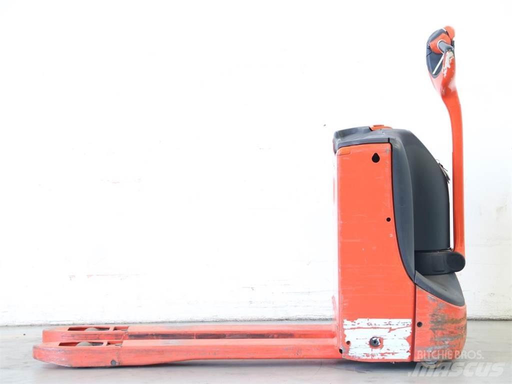Linde T16/1152 Gerbeur accompagnant