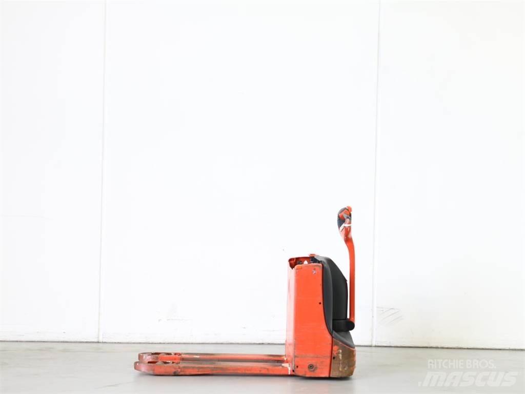 Linde T16/1152 Gerbeur accompagnant