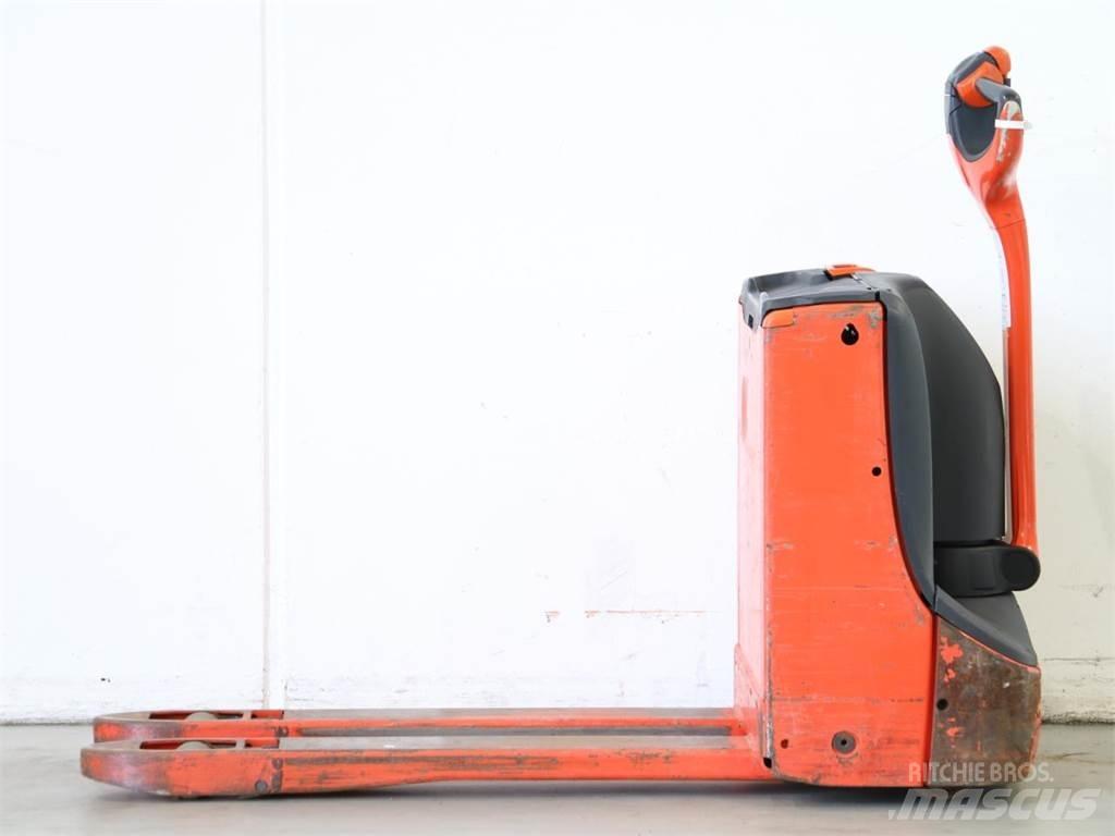 Linde T16/1152 Gerbeur accompagnant