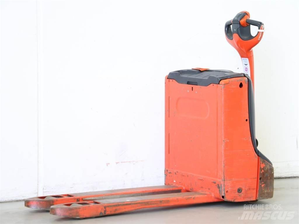 Linde T16/1152 Gerbeur accompagnant