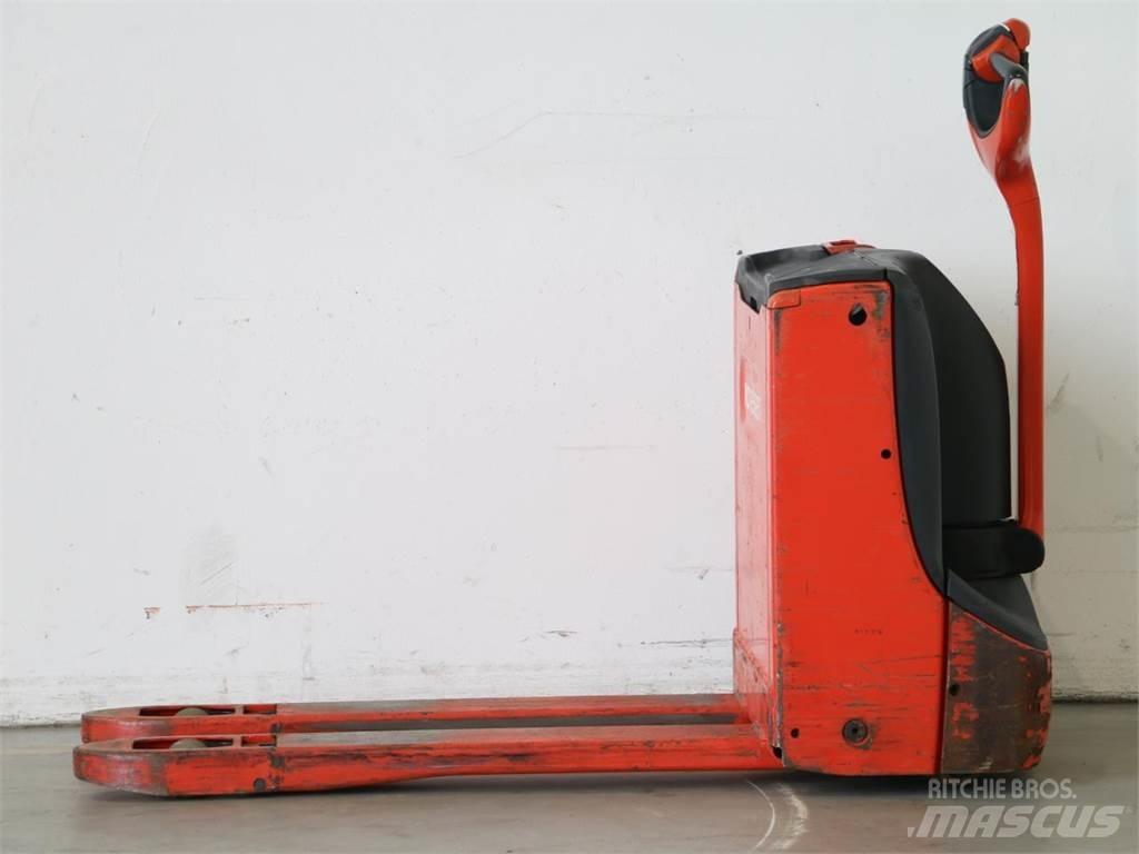 Linde T16/1152 Gerbeur accompagnant