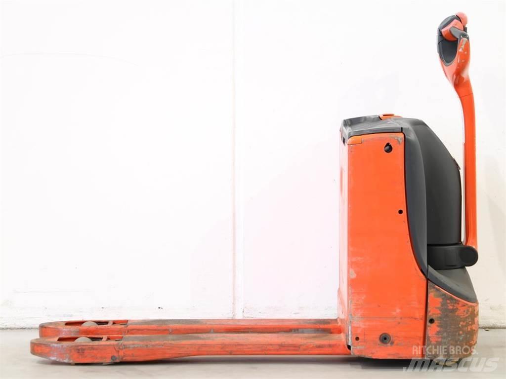 Linde T16/1152 Gerbeur accompagnant