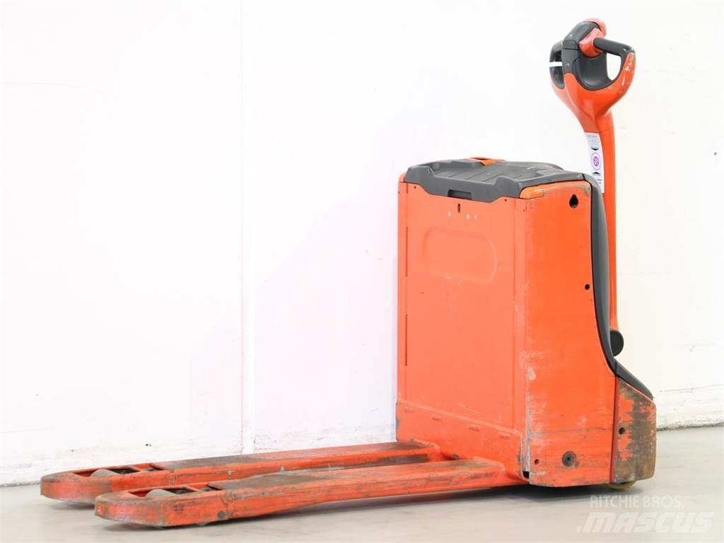 Linde T16/1152 Gerbeur accompagnant