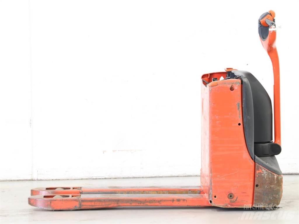 Linde T16/1152 Gerbeur accompagnant