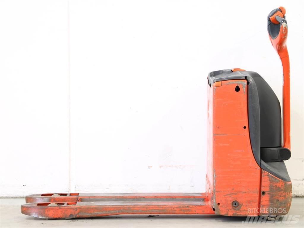 Linde T16/1152 Gerbeur accompagnant