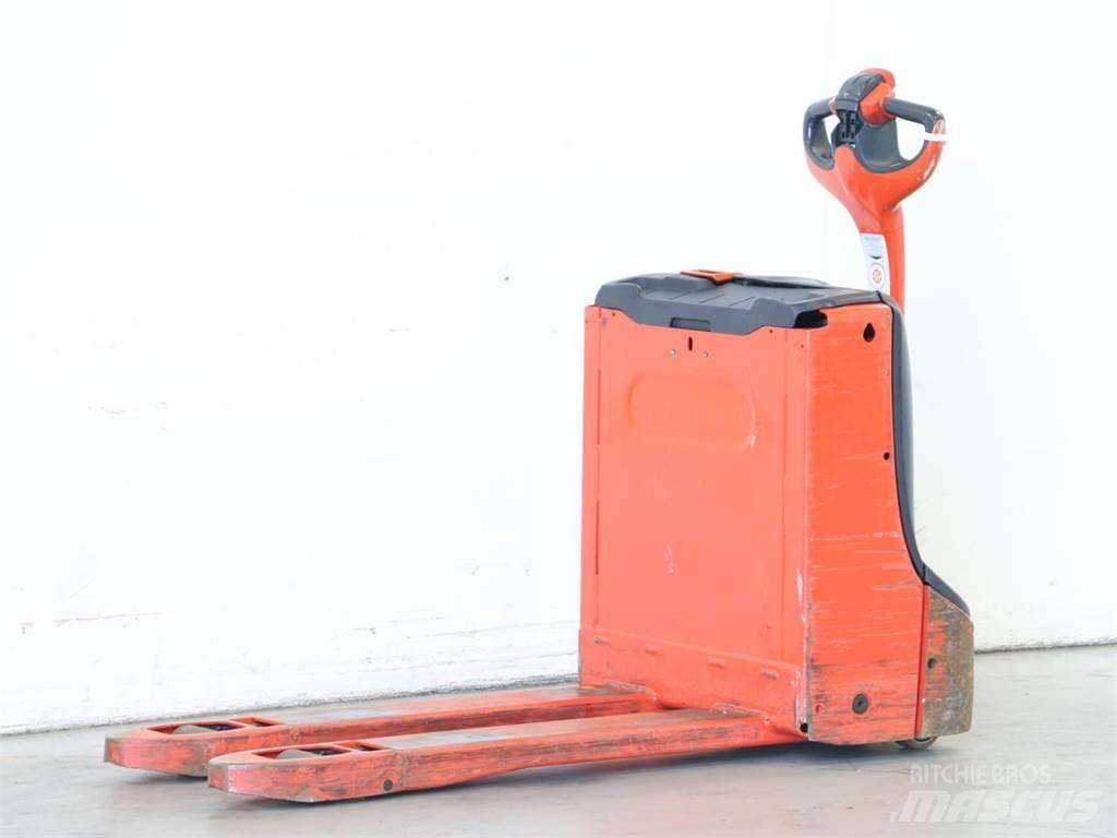 Linde T16/1152 Gerbeur accompagnant