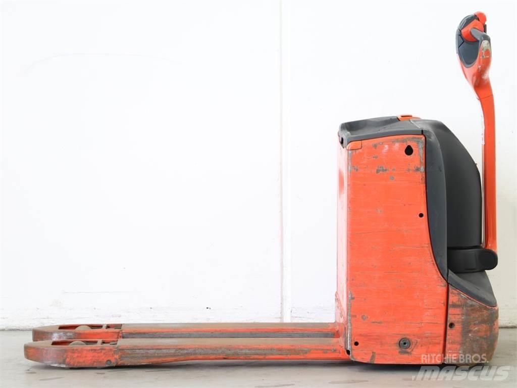 Linde T16/1152 Gerbeur accompagnant