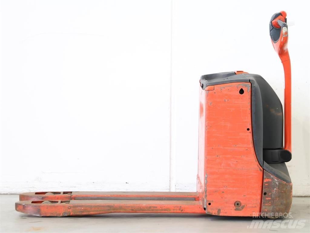 Linde T16/1152 Gerbeur accompagnant