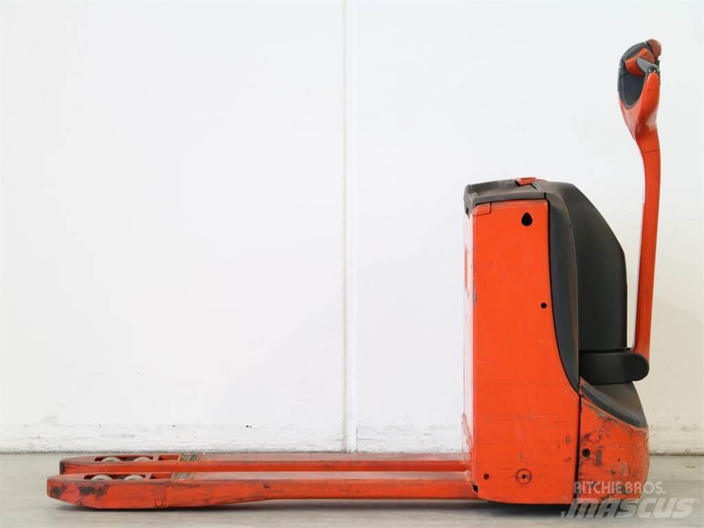 Linde T16/1152 Gerbeur accompagnant