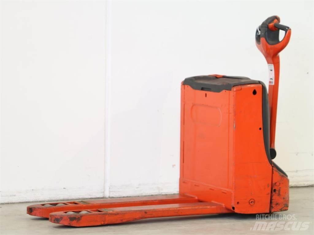 Linde T16/1152 Gerbeur accompagnant