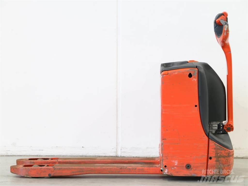 Linde T16/1152 Gerbeur accompagnant