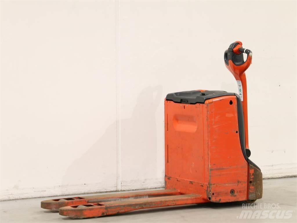 Linde T16/1152 Gerbeur accompagnant